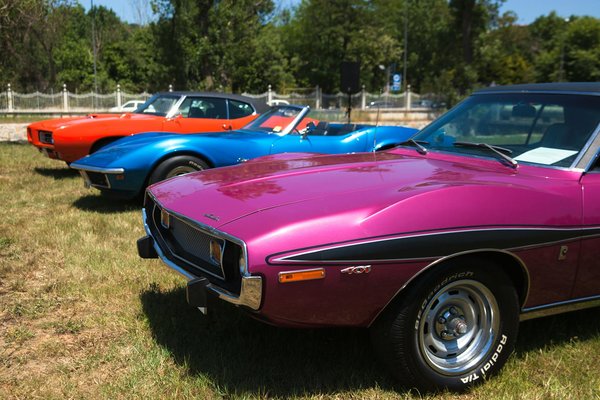 Which Iconic British Fashion Trends for Women Have Stood the Test of Time?